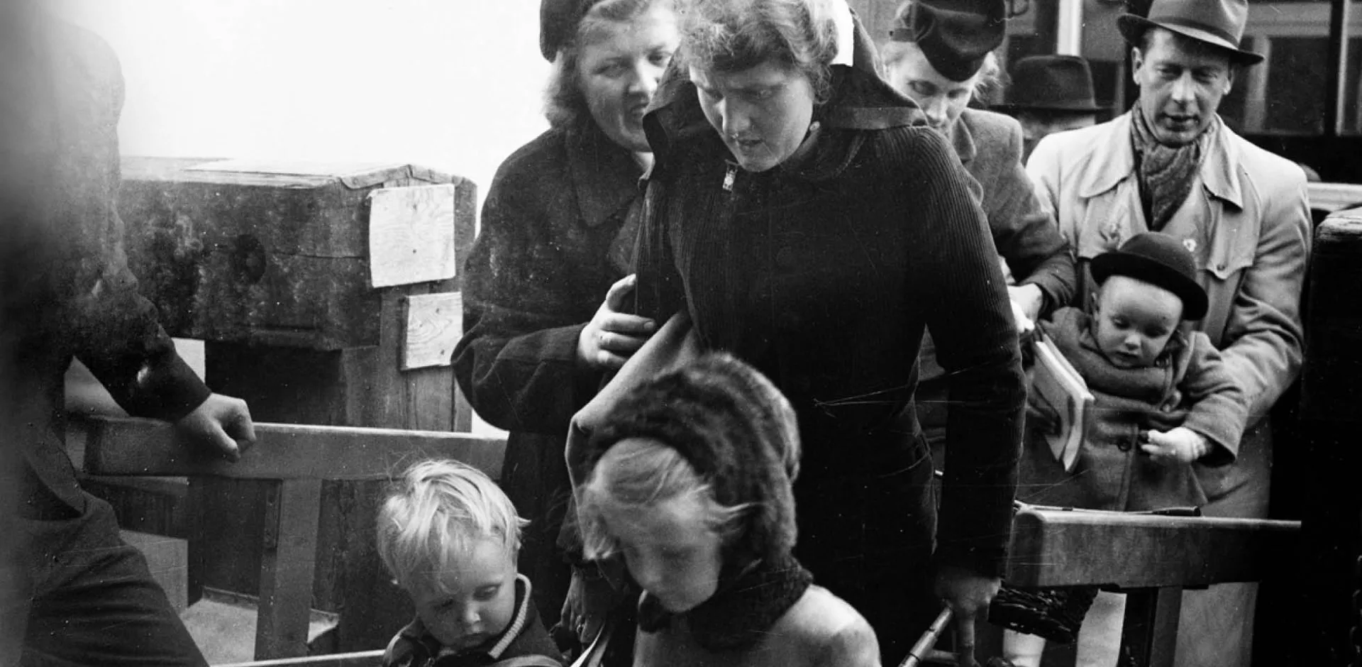 Judiska polska flyktingar från tyska koncentrationsläger kommer till Malmö 30/4 1945. Foto: Historisk Bildbyrå
