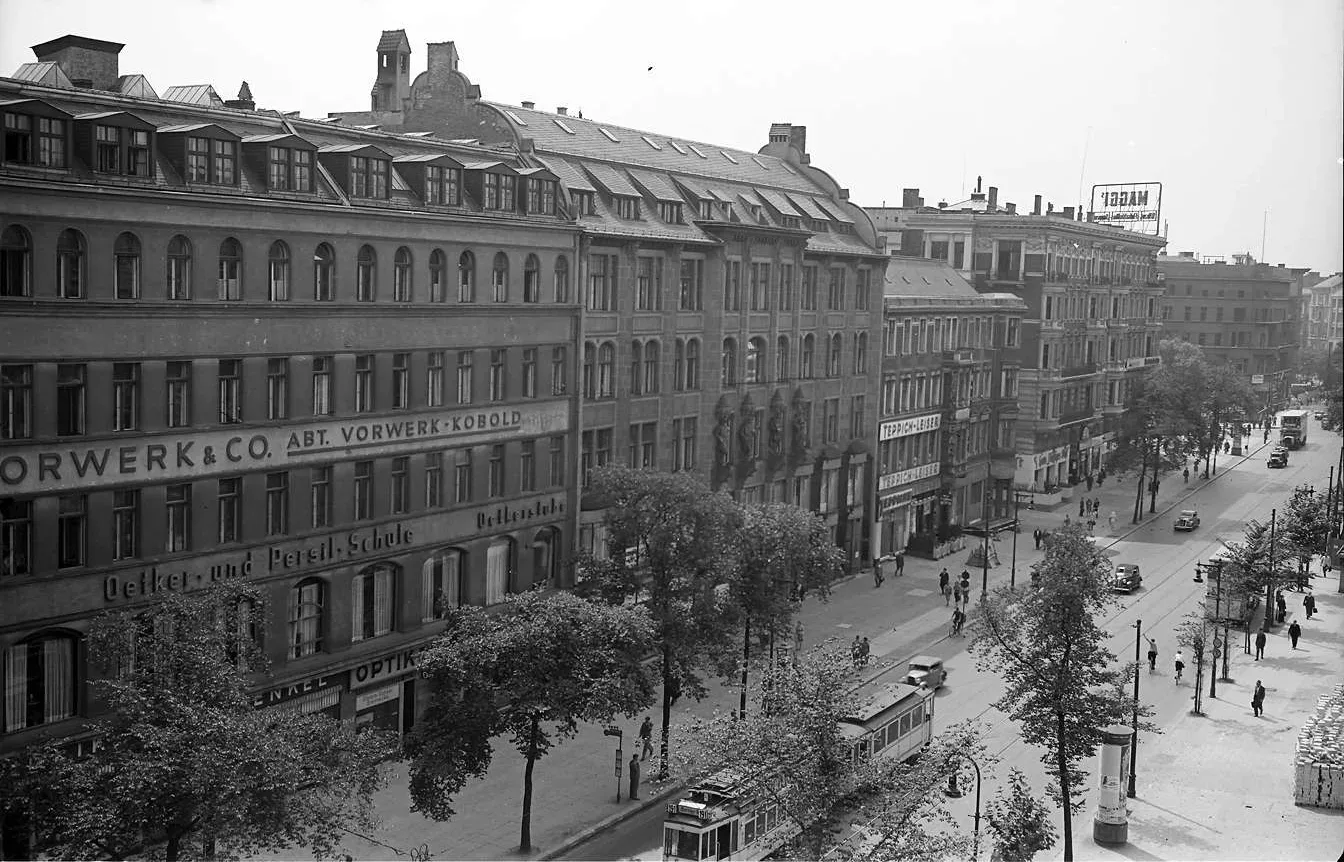 En gata ovanifrån år 1939 i Berlin.