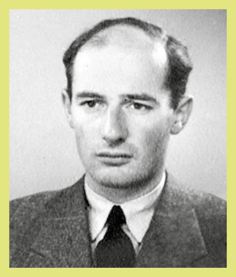 Passfotografi av Raoul Wallenberg från juni 1944.
